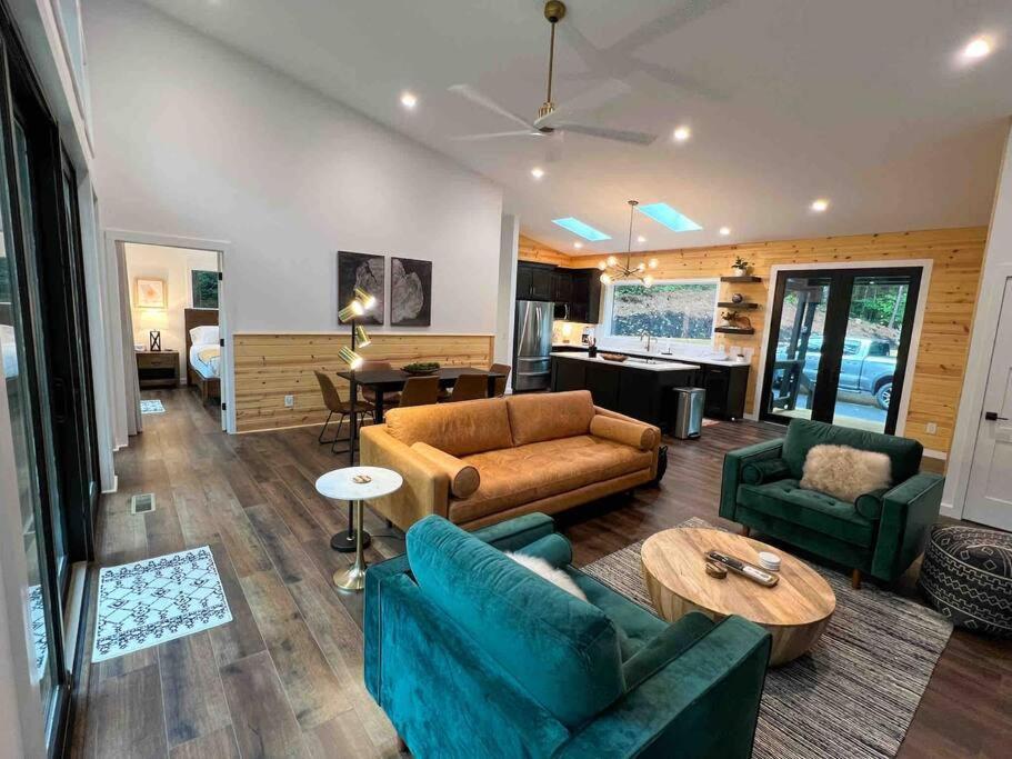 Modern Mountain Getaway With Hot Tub, Fire Pit Villa Sautee Nacoochee Eksteriør bilde